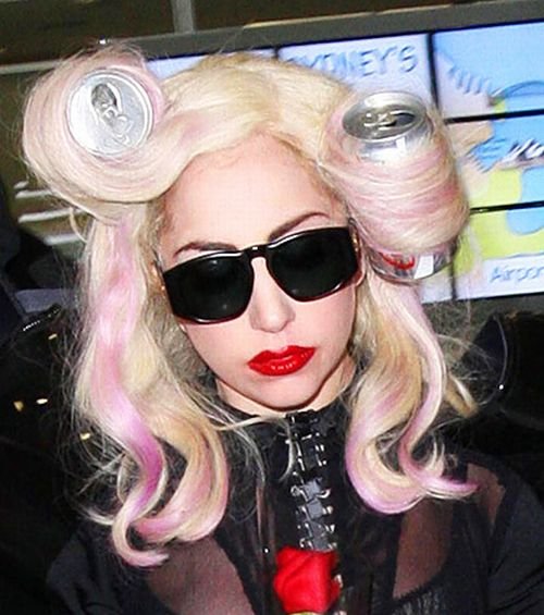 Τα 10 πιο εκκεντρικά χτενίσματα της Lady Gaga, που μας άφησαν άναυδους [εικόνες] | iefimerida.gr 1