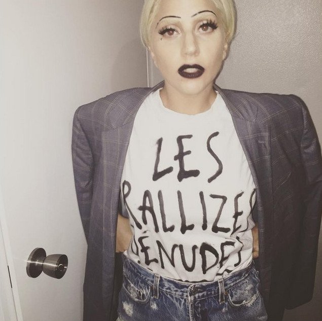 Κρύσταλλα, στρας και δραματικά περιγράμματα - Η Lady Gaga δημιούργησε τη νέα τάση ομορφιάς στα φρύδια [εικόνες] | iefimerida.gr 3