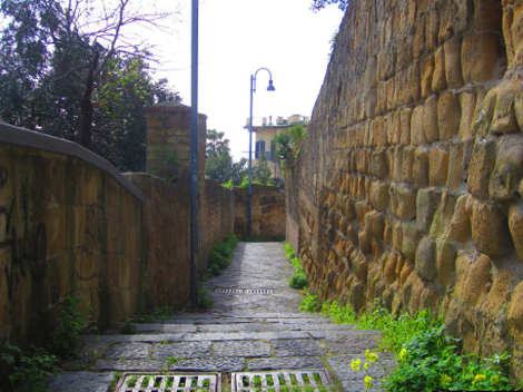 Το πιο αλλόκοτο νησί της Μεσογείου: Ενας μοναδικής ομορφιάς παράδεισος που τον συνοδεύει μια κατάρα -Οι ατυχίες που έχουν βρει τους διάσημους ιδιοκτήτες του [εικόνες] | iefimerida.gr 5