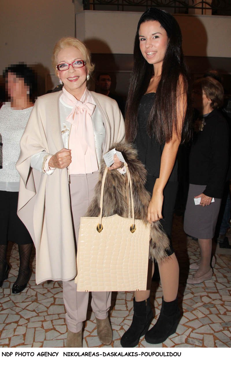 Η μελαχρινή εγγονή της Νόνικας Γαληνέα -Ασχολείται με το μόντελινγκ [εικόνες] | iefimerida.gr 4