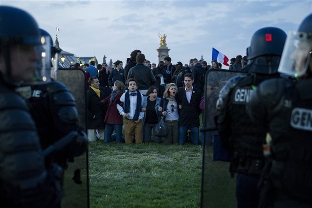 Πόλεμος στη Γαλλία για τους γάμους ομοφυλοφίλων -Σήμερα η ψηφοφορία [εικόνες] | iefimerida.gr 0