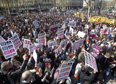 Πόλεμος στη Γαλλία για τους γάμους ομοφυλοφίλων -Σήμερα η ψηφοφορία [εικόνες] | iefimerida.gr 3