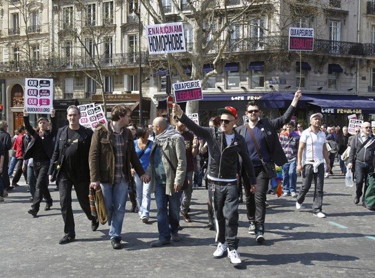 Πόλεμος στη Γαλλία για τους γάμους ομοφυλοφίλων -Σήμερα η ψηφοφορία [εικόνες] | iefimerida.gr 4
