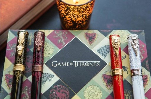 Tο Game of Thrones πάνω σε πένες -Eως 12 ώρες για για να φτιαχτεί η κάθε μία [εικόνες & βίντεο]   | iefimerida.gr 0