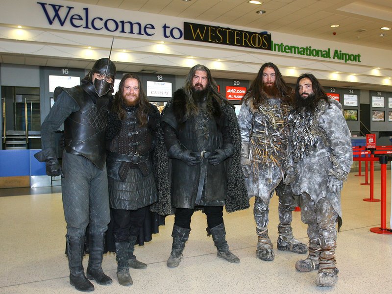 Φρενίτιδα με το Game of Thrones στην Ιρλανδία:  Καλώς Ηρθατε στο Γουέστερος! [εικόνες] | iefimerida.gr 2