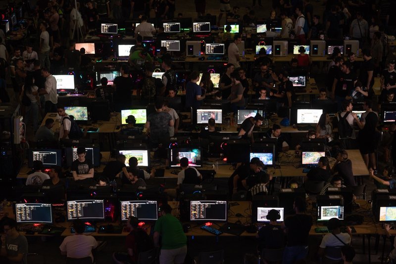 GameAthlon powered by ΓΕΡΜΑΝΟΣ: 12.000 επισκέπτες στο μεγαλύτερο Gaming event του καλοκαιριού [εικόνες & βίντεο] | iefimerida.gr 3