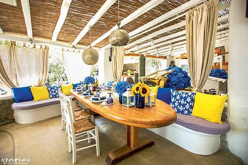 Γάμος χλιδής στη Μύκονο -Βιομήχανοι και επιχειρηματίες έσπαγαν πιάτα και τραγουδούσαν καραόκε επί τρεις ημέρες [εικόνες & βίντεο] | iefimerida.gr 2