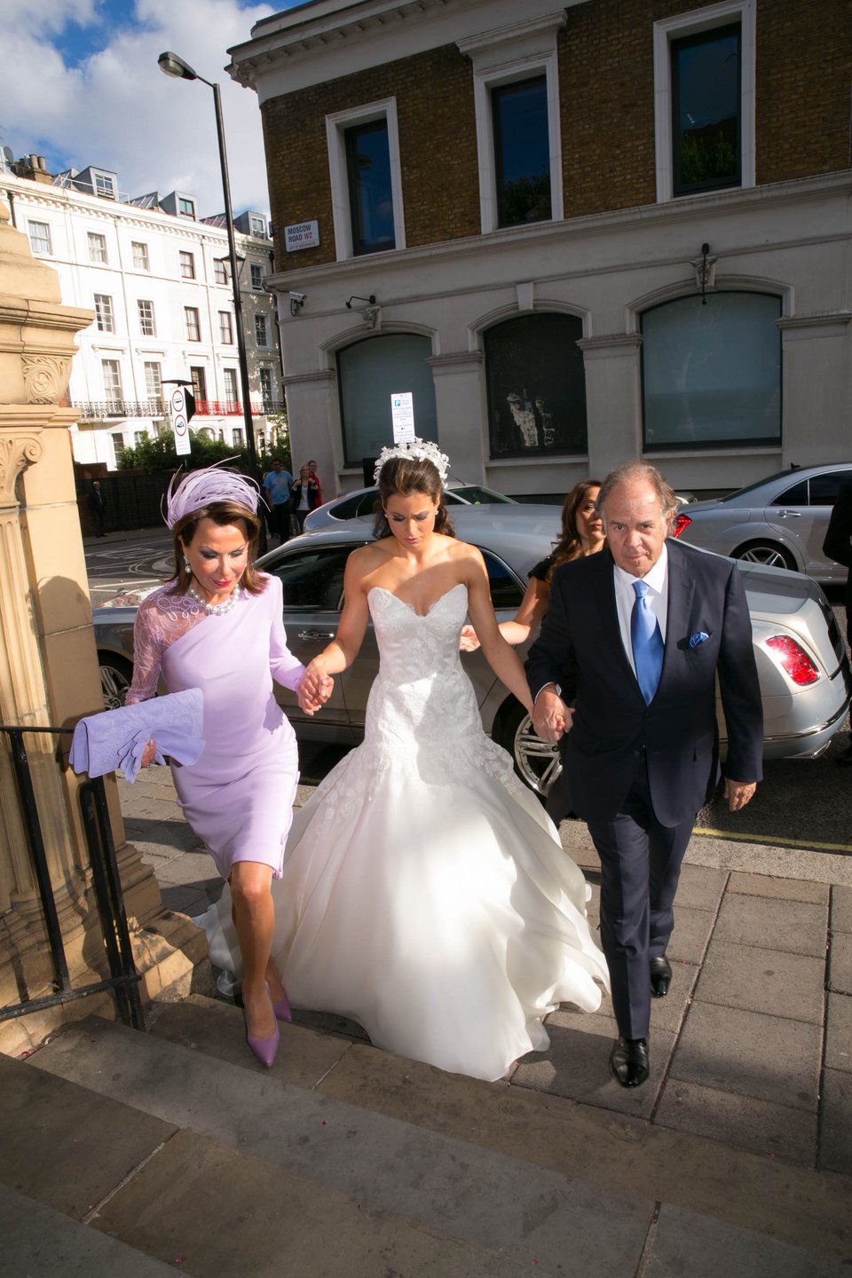 Ο γάμος της μοναχοκόρης της Γιάννας Αγγελοπούλου στο Λονδίνο [Εικόνες] | iefimerida.gr 1