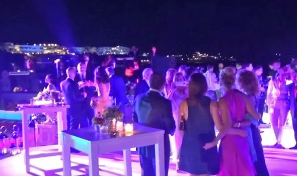 Με άρωμα... Αιγύπτου - Το 500.000 ευρώ γαμήλιο πάρτι ζευγαριού στη Μύκονο [εικόνες & βίντεο] | iefimerida.gr 10