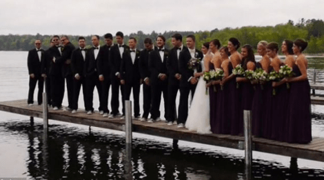 Ενας γάμος... τραγωδία -Νύφη, γαμπρός και καλεσμένοι ξαφνικά βούλιαξαν στα νερά μιας λίμνης [εικόνες & βίντεο] | iefimerida.gr 0