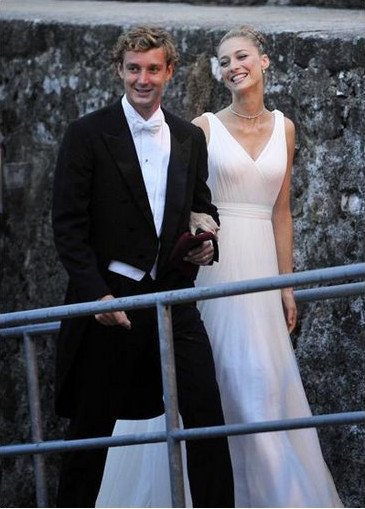 Ο παραμυθένιος πριγκιπικός γάμος του εγγονού της Γκρέις Κέλι με την Ιταλίδα αριστοκράτισσα -Στο ιδιωτικό νησί της νύφης [εικόνες] | iefimerida.gr 12