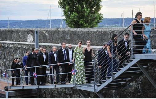 Ο παραμυθένιος πριγκιπικός γάμος του εγγονού της Γκρέις Κέλι με την Ιταλίδα αριστοκράτισσα -Στο ιδιωτικό νησί της νύφης [εικόνες] | iefimerida.gr 20