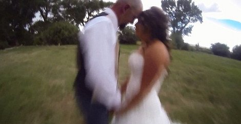 Πως ένας αδέξιος φωτογράφος μπορεί να καταστρέψει το γάμο σας [εικόνες&βίντεο] | iefimerida.gr 0