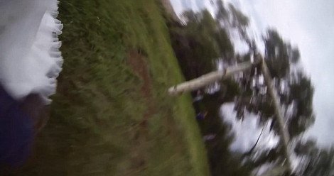 Πως ένας αδέξιος φωτογράφος μπορεί να καταστρέψει το γάμο σας [εικόνες&βίντεο] | iefimerida.gr 1