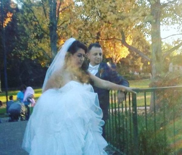 Μητέρα της νύφης βρήκε τραγικό θάνατο από πτώση δέντρου την ώρα του γάμου [βίντεο] | iefimerida.gr 2