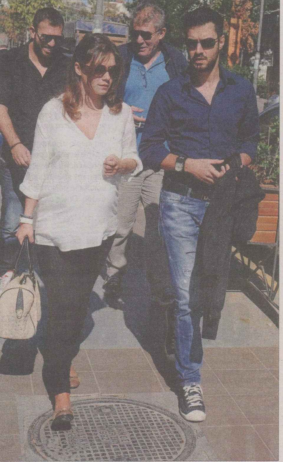 Τσιμιτσέλης-Λασκαράκη: Γάμος... αστραπή με σκισμένο τζιν [εικόνες] | iefimerida.gr 1