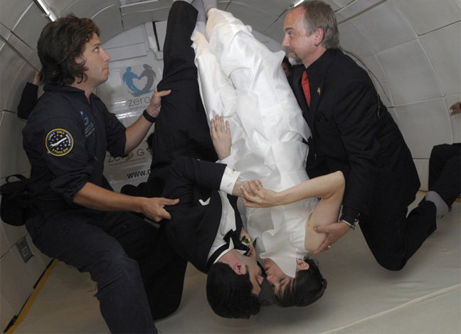 Γάμοι που έγραψαν ιστορία-Εκεί που η αγάπη μπορεί να φτάσει έως τον ουρανό (κυριολεκτικά) [εικόνες] | iefimerida.gr 3