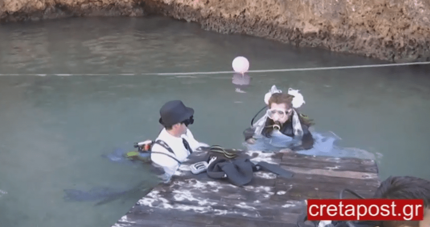 Τέτοιος γάμος δεν έχει ξαναγίνει στην Κρήτη -Εδωσαν όρκους αιώνιας αγάπης στο... βυθό της θάλασσας [εικόνες&βίντεο] | iefimerida.gr 3