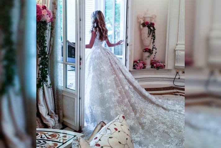 Ο γάμος της απόλυτης χλιδής: Κόρη Τσετσένου ολιγάρχη παντρεύεται με νυφικό 278.000 ευρώ [εικόνες & βίντεο] | iefimerida.gr 1