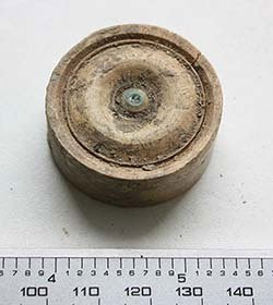 Στον Μεσαίωνα έπαιζαν... τάβλι: Αρχαιολόγοι έφεραν στο φως κομμάτια του παιχνιδιού [εικόνα] | iefimerida.gr 0