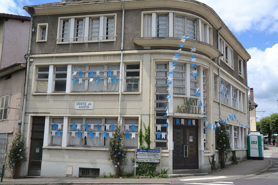 Τα γάντια της Μελάνια Τραμπ έγιναν στη Γαλλία -Τα «άκουσε» η επιχείρηση [εικόνες] | iefimerida.gr 0