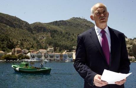 Τέσσερα χρόνια Μνημόνιο: H ιστορική «μαύρη μέρα» του Γιώργου Παπανδρέου από το Καστελόριζο [εικόνες] | iefimerida.gr 1