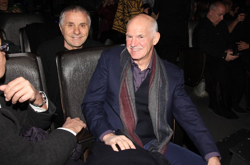 Ο Γιώργος Παπανδρέου πήγε να δει τη Δέσποινα Βανδή στο Mamma Mia [εικόνες] | iefimerida.gr 2