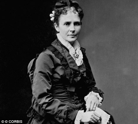 Από την Μάρθα στην Μισέλ: οι 41 γυναίκες πίσω από τον πλανητάρχη [εικόνες] | iefimerida.gr 18