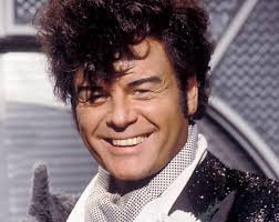 Πρώην είδωλο της ποπ διώκεται για παιδεραστία -Υπνώτιζε τα θύματά του και ασελγούσε σε βάρος τους [εικόνες&βίντεο] | iefimerida.gr 1