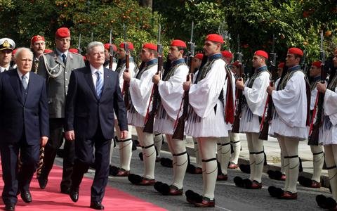Στον Γκάουκ άρεσε η Ακρόπολη και ο ταραμάς, αλλά όχι οι αποζημιώσεις | iefimerida.gr 2