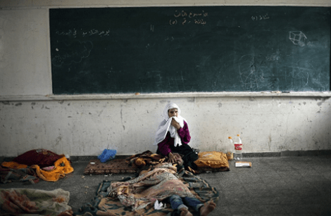 Αλλόφρονες άμαχοι Παλαιστίνιοι εγκαταλείπουν τα σπίτια τους -Εικόνες φρίκης στα νοσοκομεία της Γάζας [εικόνες] | iefimerida.gr 9