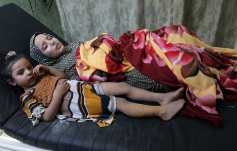 Αλλόφρονες άμαχοι Παλαιστίνιοι εγκαταλείπουν τα σπίτια τους -Εικόνες φρίκης στα νοσοκομεία της Γάζας [εικόνες] | iefimerida.gr 1