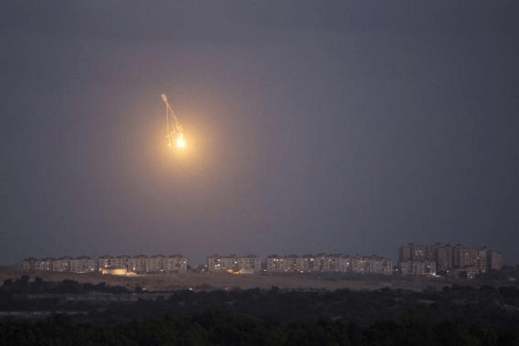 Ομορφες γυναίκες με τολμηρά μαγιό, ποτά και χαμόγελα -Γιατί στις πλαζ του Τελ Αβίβ δεν φοβούνται τις ρουκέτες [εικόνες] | iefimerida.gr 3