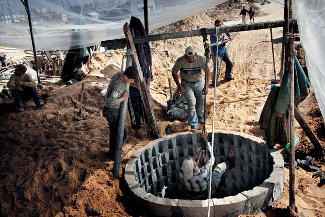 Ζώντας στη Λωρίδα της Γάζας - Όταν ο πόλεμος γίνεται μέρος της καθημερινότητας [εικόνες] | iefimerida.gr 2