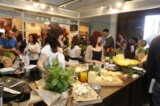 Δωρεάν λιχουδιές γκουρμέ από μεγάλους σεφ και προϊόντα σε διήμερη γιορτή στο Γκάζι [εικόνες] | iefimerida.gr 6