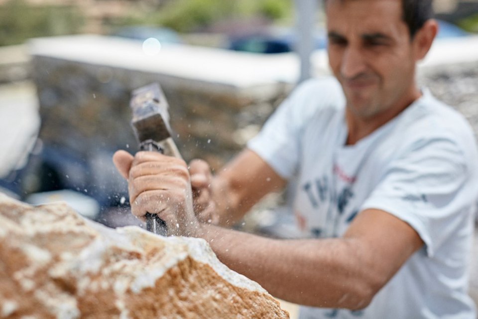 Δημιουργικά εργαστήρια από το Μουσείο Μαρμαροτεχνίας της Τήνου στην Τεχνόπολη [πρόγραμμα]  | iefimerida.gr 1