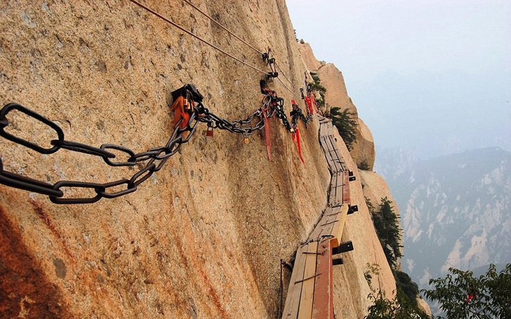 «Αρχιτέκτονες» με τρέλα: Γέφυρες που προκαλούν ίλιγγο [εικόνες]  | iefimerida.gr 1