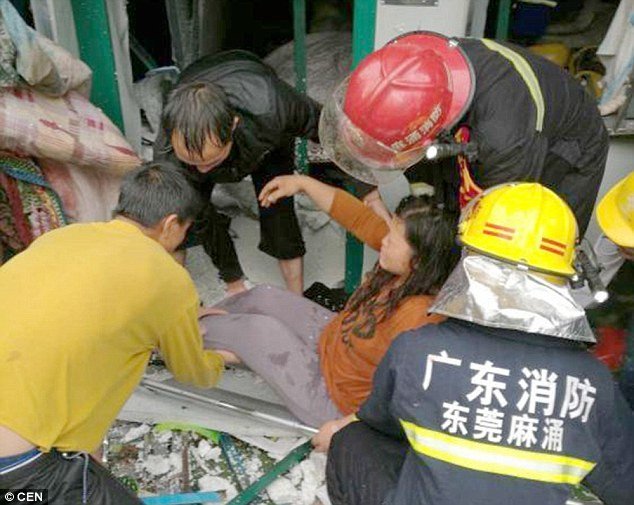 Τραγωδία στην Κίνα -Κατέρρευσε γερανός 80 τόνων, 18 νεκροί [εικόνες]  | iefimerida.gr 2