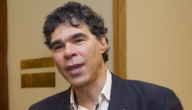 Ενας νέος οικονομολόγος στο ΥΠΟΙΚ -Κι αυτός ειδικός στη θεωρία παιγνίων! [εικόνες] | iefimerida.gr 3