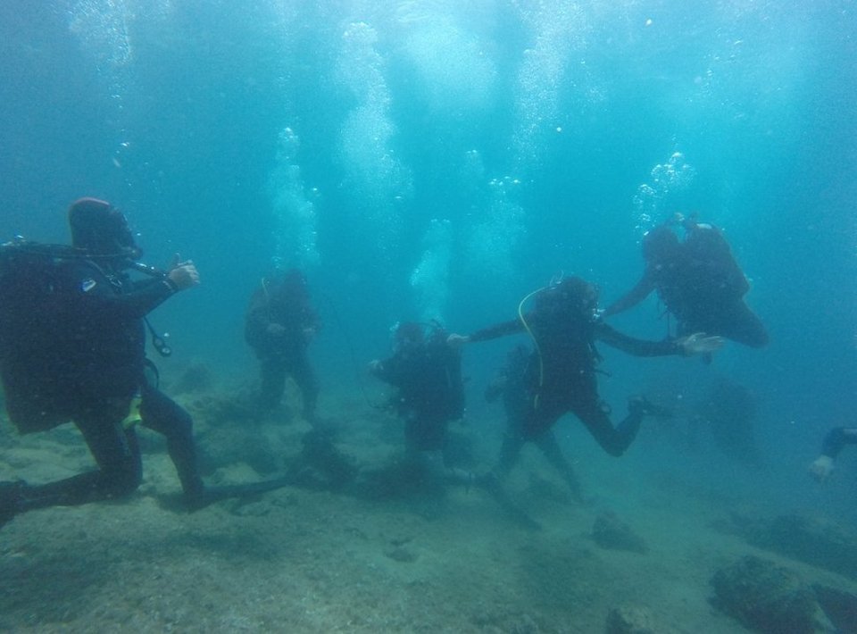 Ο αρχηγός ΓΕΕΘΑ ξανά σε δράση -Επεσε από Σινούκ, βούτηξε με βατραχανθρώπους [εικόνες] | iefimerida.gr 3