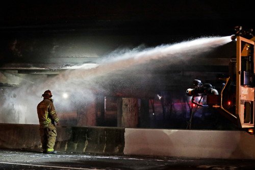Kατέρρευσε τμήμα λεωφόρου στην Ατλάντα μετά από φωτιά [εικόνες] | iefimerida.gr 5