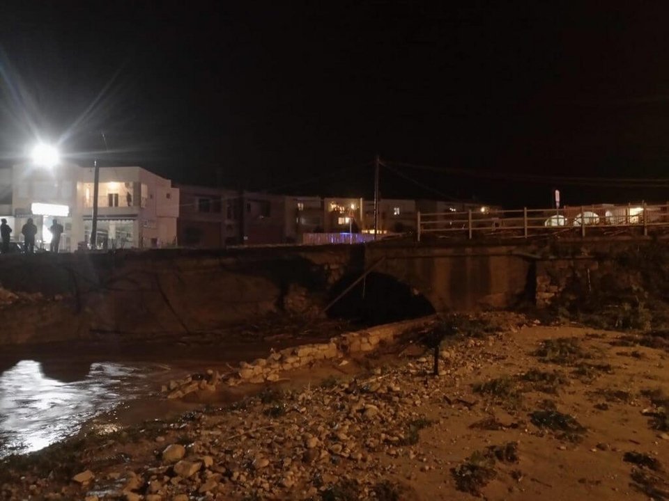 Το τμήμα της γέφυρας του Σταυρωμένου Ρεθύμνου που κατέρρευσε