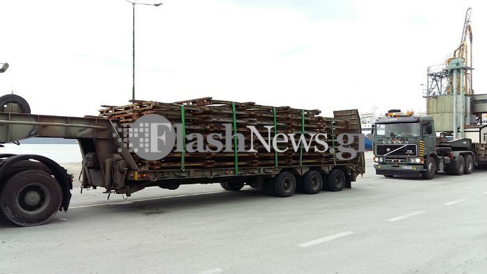 Εφτασαν στα Χανιά οι πρώτες γέφυρες του στρατού -Θα τοποθετηθούν στον Πλατανιά [εικόνες] | iefimerida.gr 1