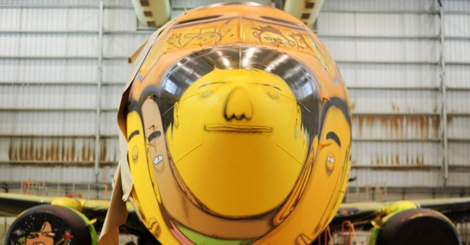 Το γκράφιτι ταιριάζει στην Εθνική Βραζιλίας - Ενα αεροπλάνο ειδικά ζωγραφισμένο για την ομάδα του Μουντιάλ [εικόνες] | iefimerida.gr 0