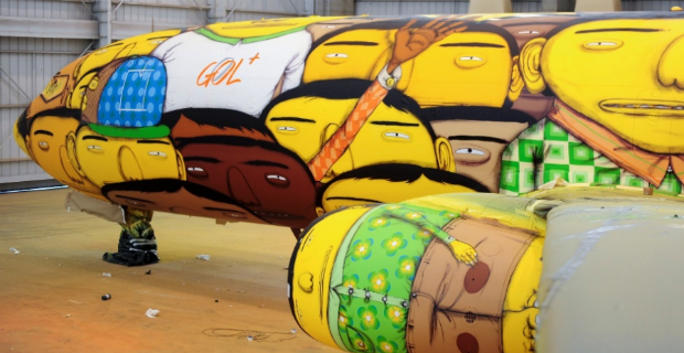 Το γκράφιτι ταιριάζει στην Εθνική Βραζιλίας - Ενα αεροπλάνο ειδικά ζωγραφισμένο για την ομάδα του Μουντιάλ [εικόνες] | iefimerida.gr 3
