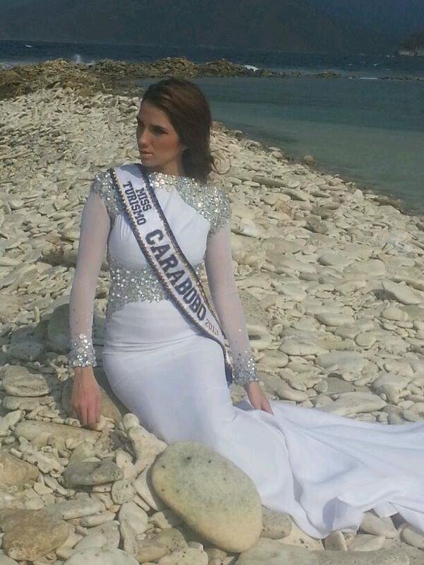 Τραγικό θάνατο από σφαίρα βρήκε «βασίλισσα της ομορφιάς» στις διαδηλώσεις στη Βενεζουέλα [εικόνες] | iefimerida.gr 3