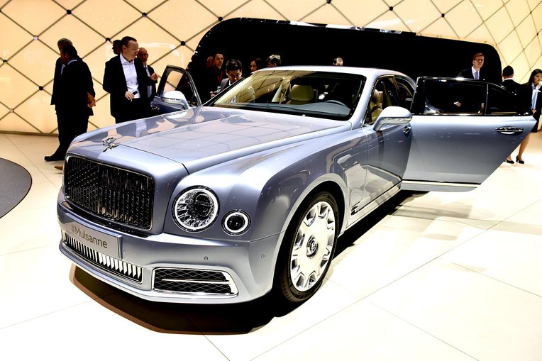 Ανοιξε τις πόρτες του στο κοινό το Σαλόνι Αυτοκινήτου της Γενεύης [εικόνες] | iefimerida.gr 12