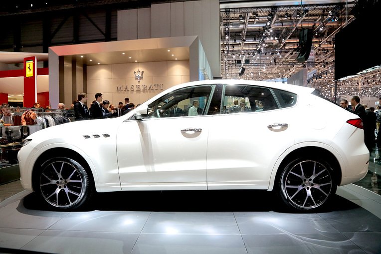 Ανοιξε τις πόρτες του στο κοινό το Σαλόνι Αυτοκινήτου της Γενεύης [εικόνες] | iefimerida.gr 10