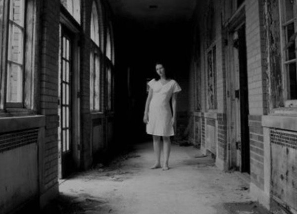 Η σκοτεινή ιστορία της Gennie, που έζησε 50 χρόνια σε ψυχιατρείο -Τα 187 ηλεκτροσόκ και τα σοκαριστικά πειράματα [εικόνες] | iefimerida.gr 0