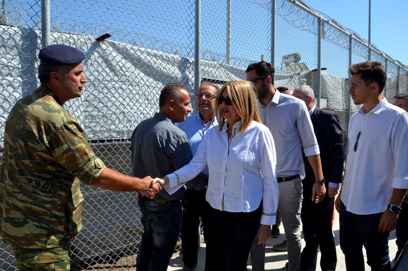 Γεννηματά από τη Μόρια: Είχαμε προσφυγική κρίση και η κυβέρνηση την έκανε ανθρωπιστική | iefimerida.gr 0